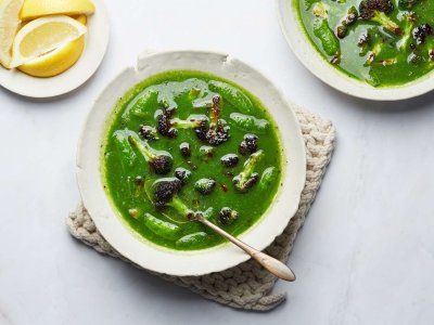 The Science-Backed Trick for The Silkiest, Greenest Broccoli Soup Ever